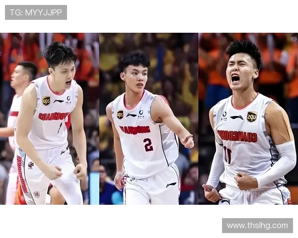 CBA广东队与山东队激战正酣比分悬念不断精彩瞬间回顾